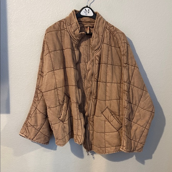 Free People Jackets & Blazers - Free People Dolman Quilted Knit Jacket Champagne Diamonds